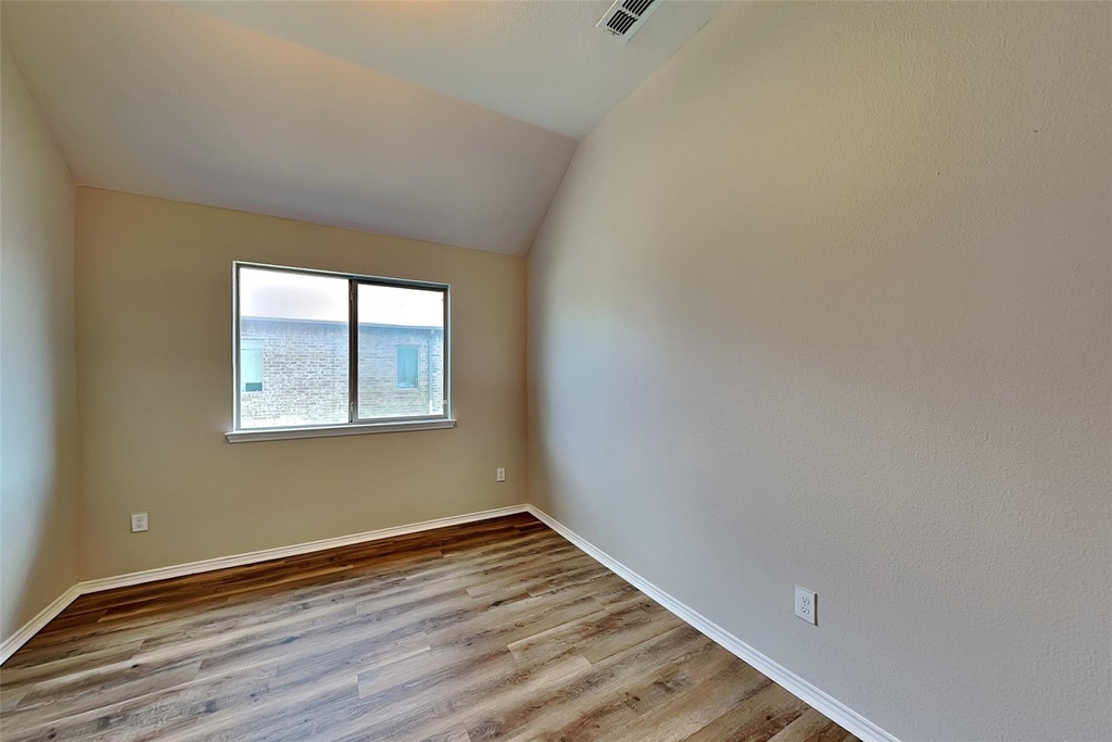 113 Bowie Street - Photo 13