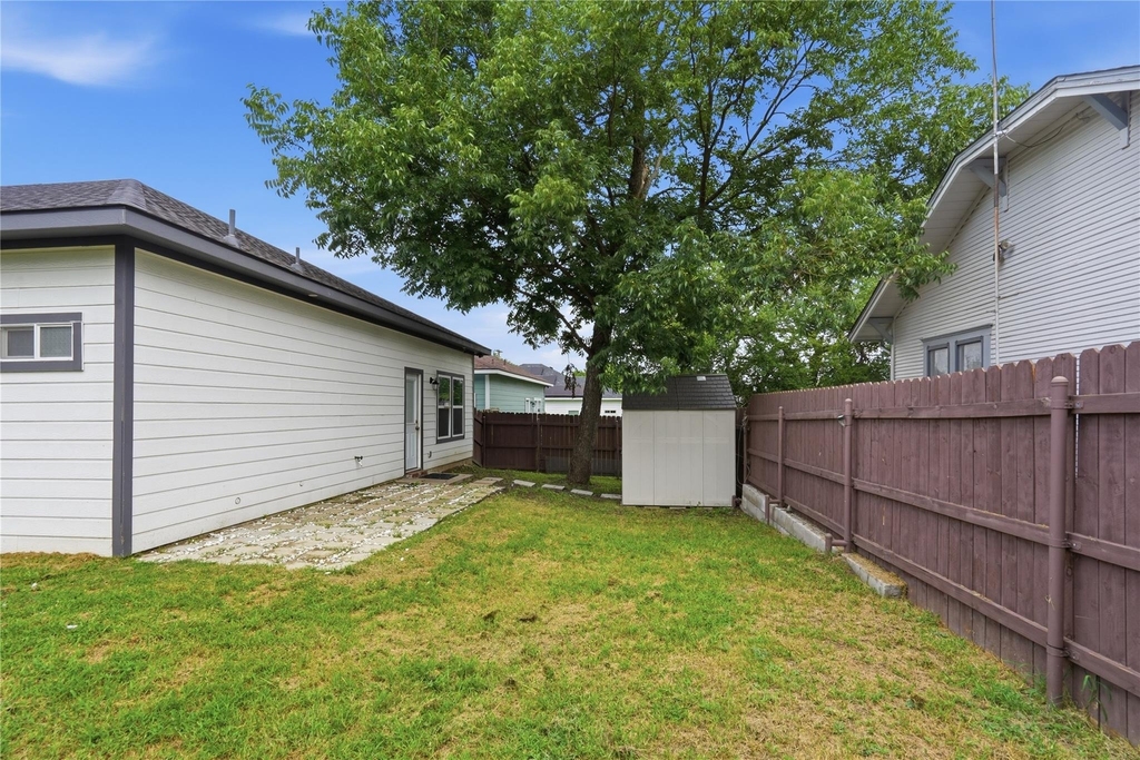 3425 Logan Street - Photo 16