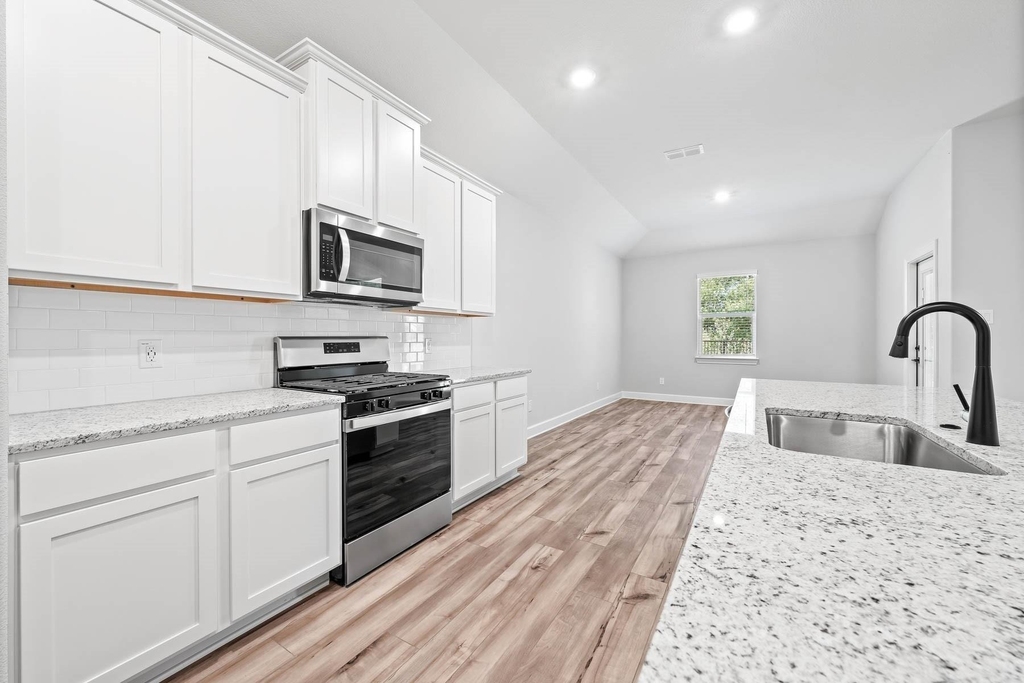 628 Harbor Oaks Drive - Photo 3