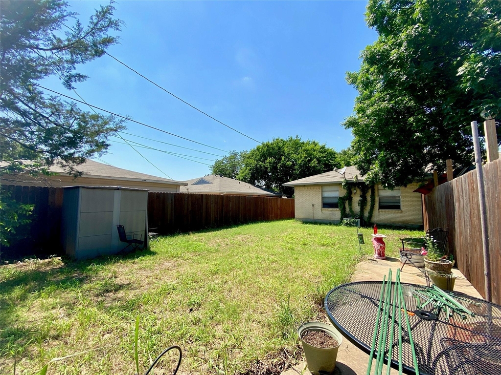 11220 Wyatt Street - Photo 8