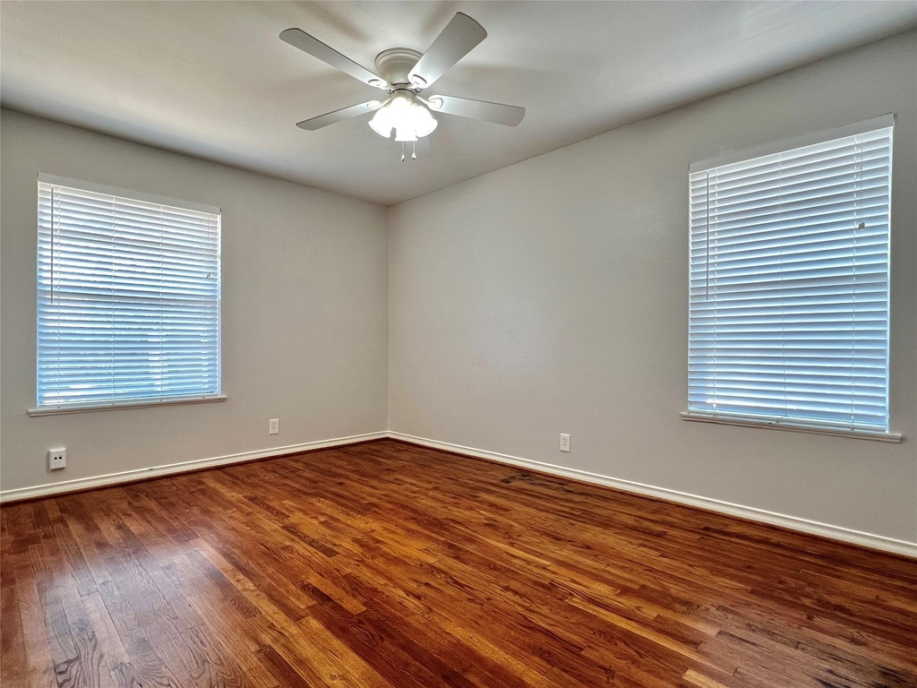 11220 Wyatt Street - Photo 4