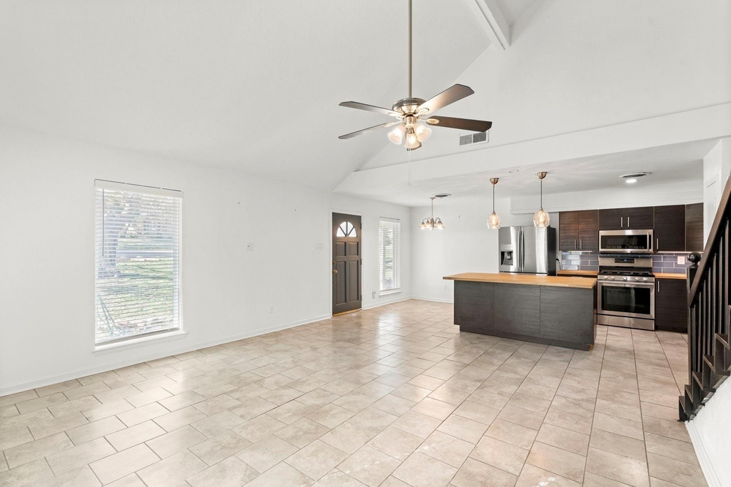 7356 Walling Lane - Photo 4