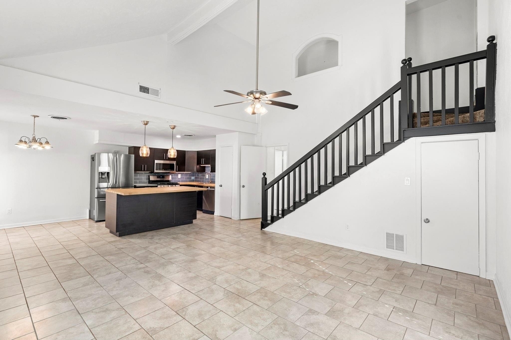 7356 Walling Lane - Photo 5