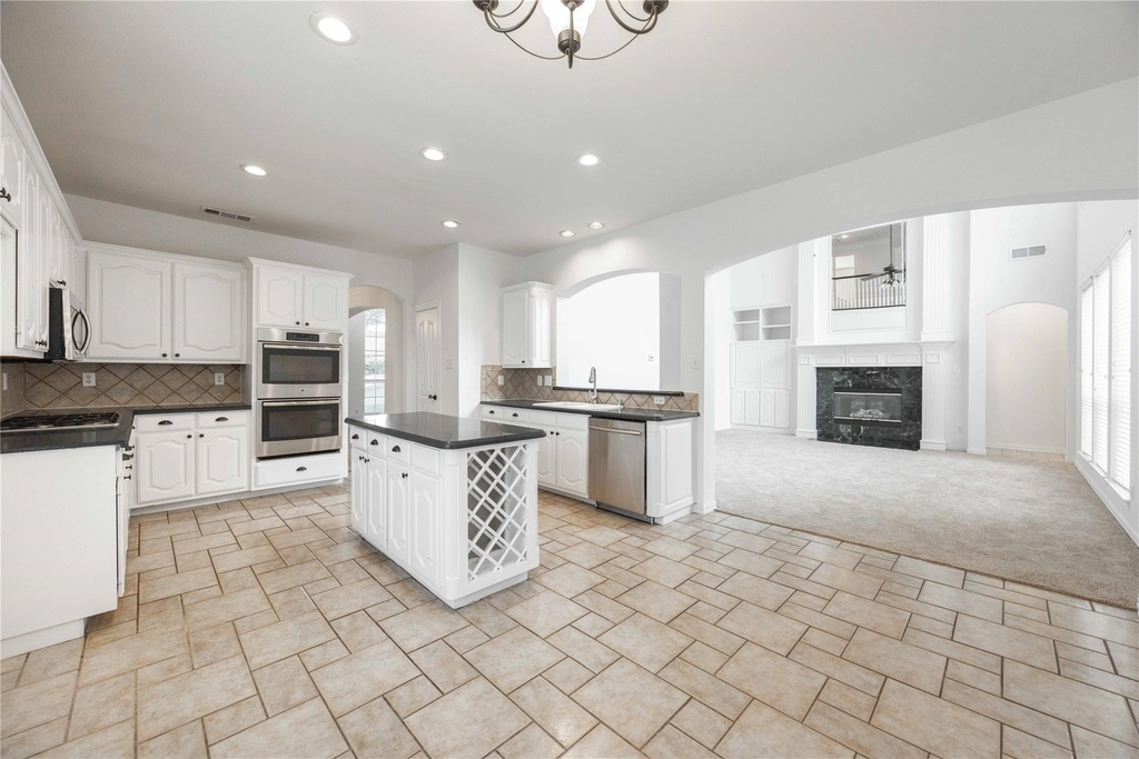 3305 Estacado Lane - Photo 11