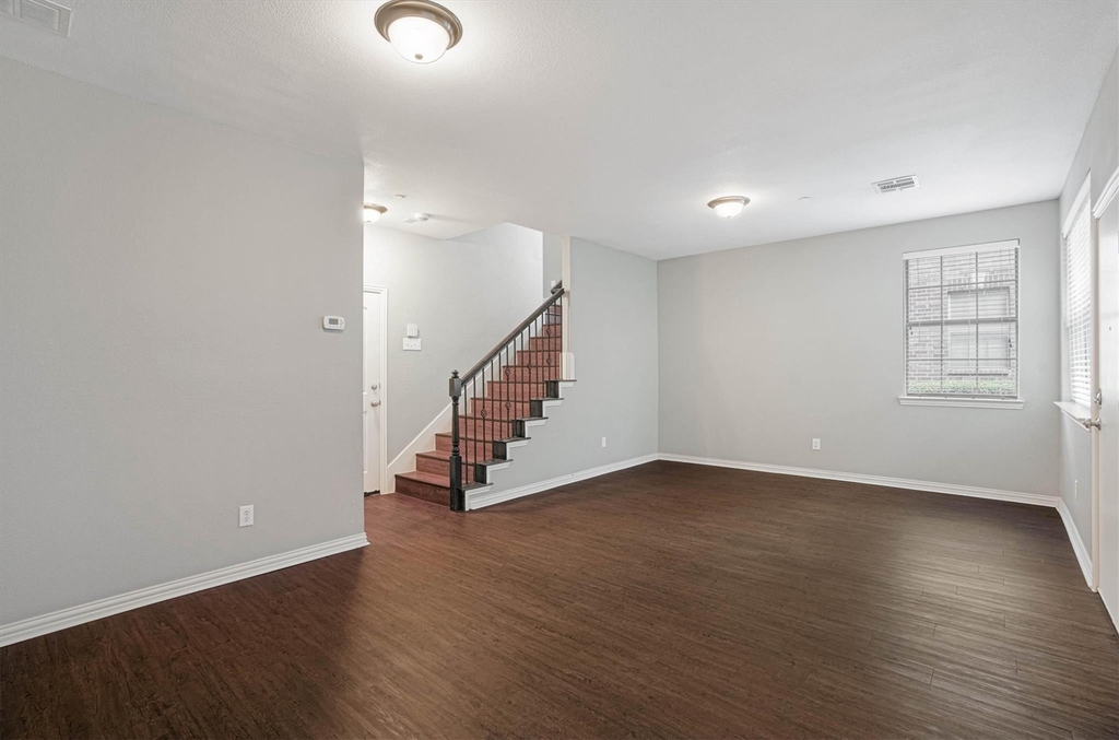 1441 Fox Run Drive - Photo 31