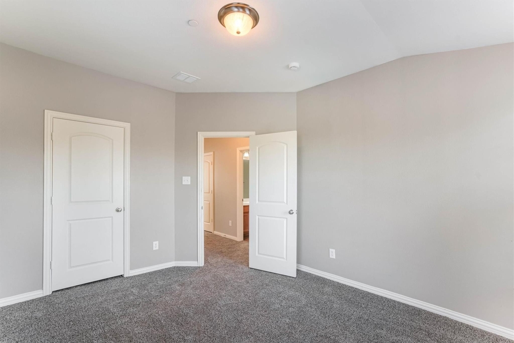 1441 Fox Run Drive - Photo 24