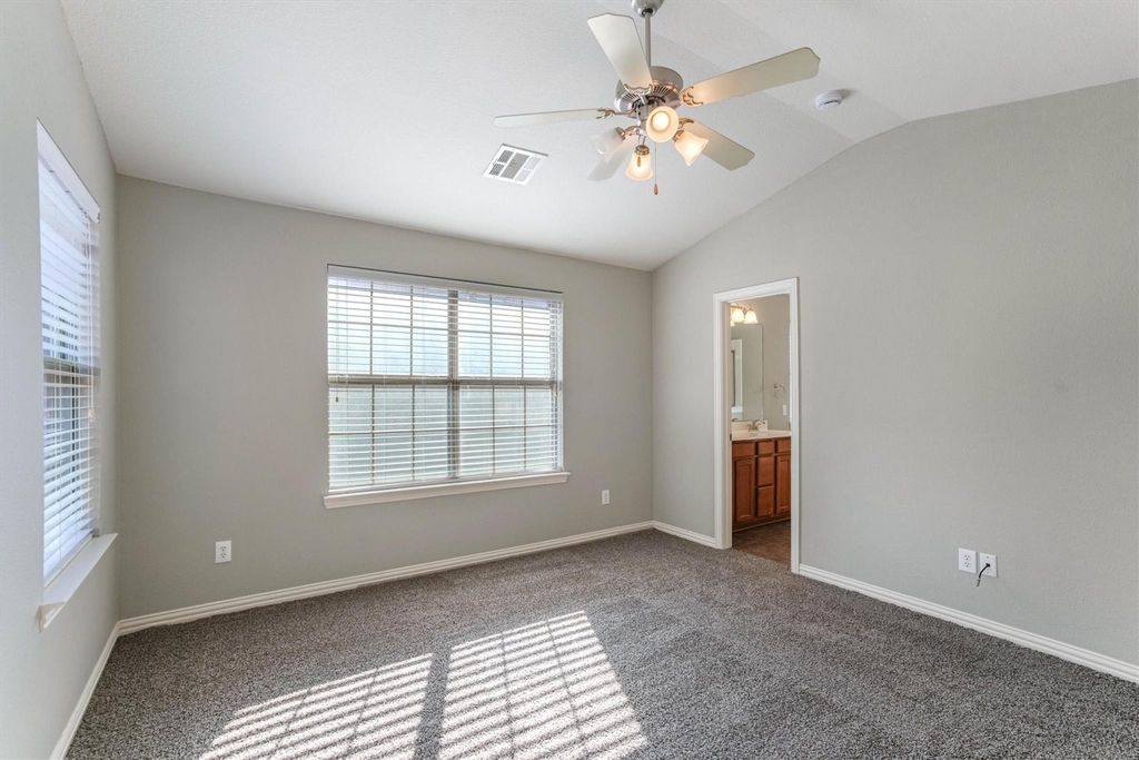 1441 Fox Run Drive - Photo 14