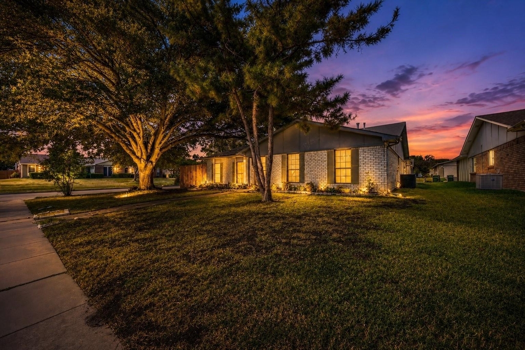 1715 Cherokee Trail - Photo 1