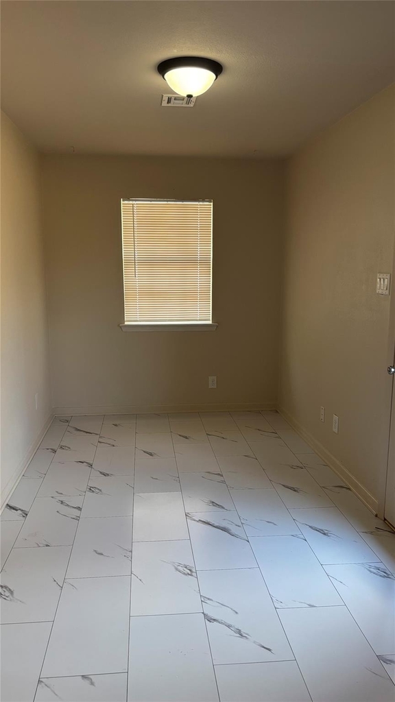 504 N Frederick Street - Photo 6