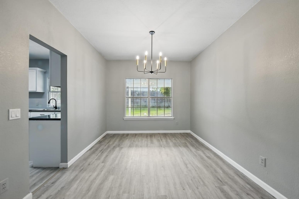6833 Lyndale Drive - Photo 8