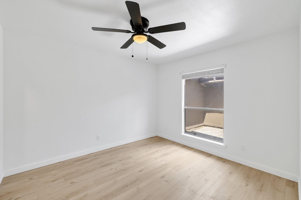 3352 Lanarc Drive - Photo 15