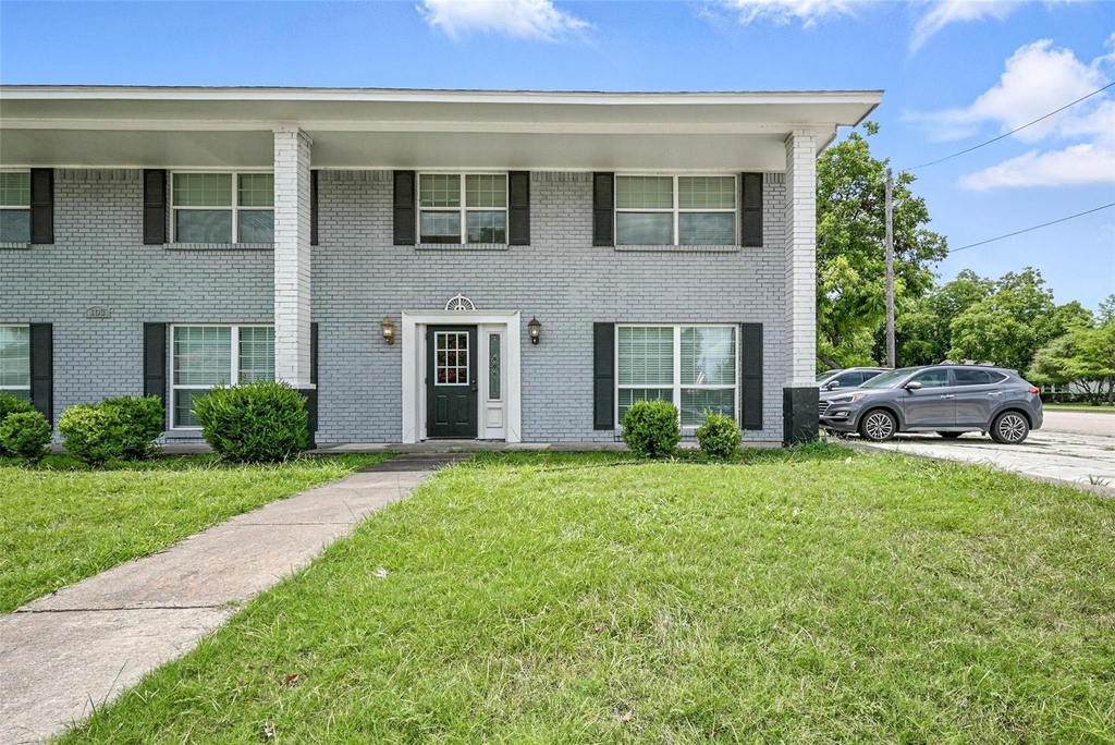 103 W Brown Street - Photo 19