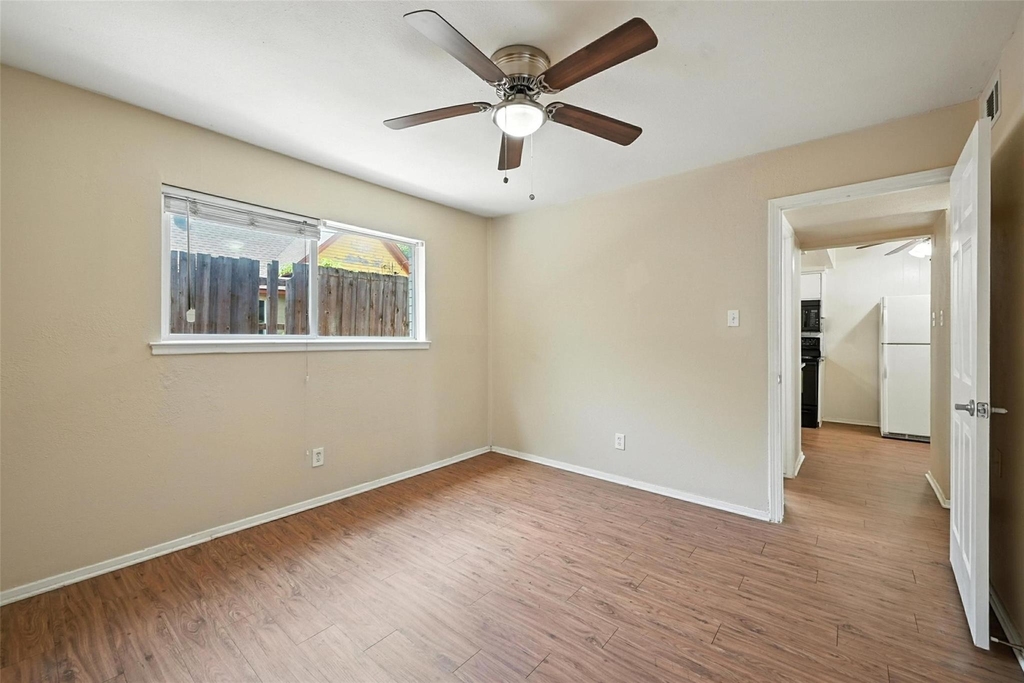 103 W Brown Street - Photo 8