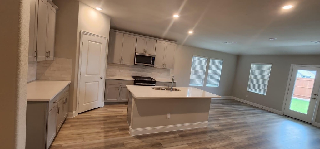 2320 Volans Drive - Photo 6