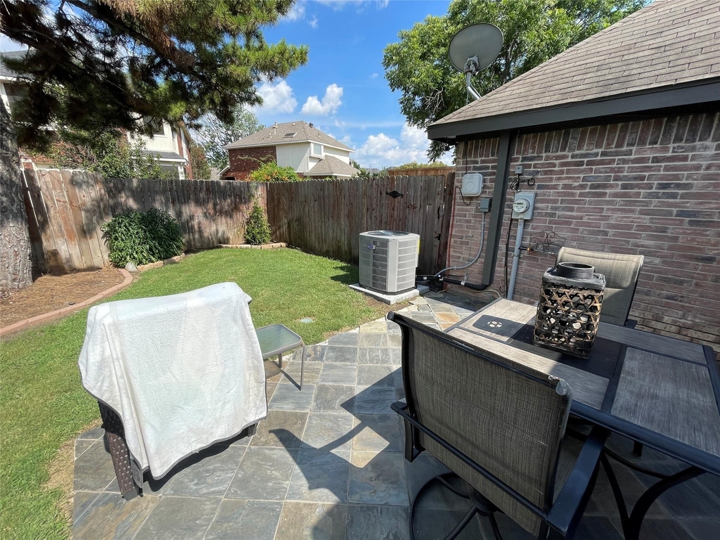 421 Leisure Lane - Photo 15