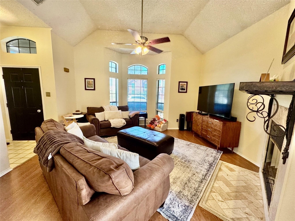 421 Leisure Lane - Photo 1