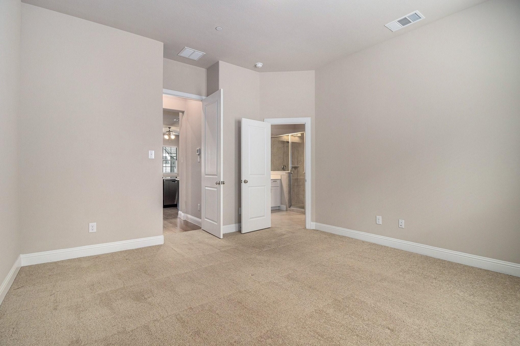 315 Ferndale Street - Photo 19