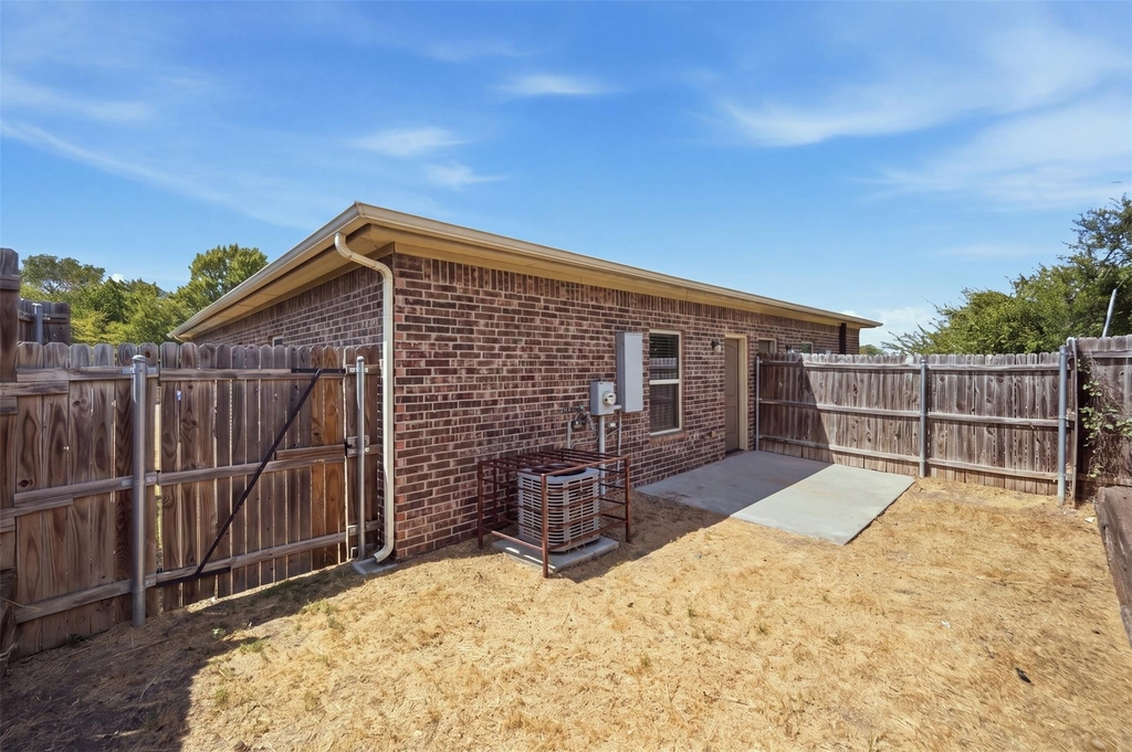 3217 Karen Street - Photo 19