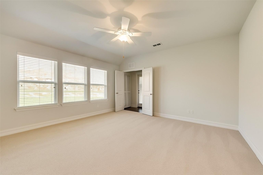 601 Elm Creek Drive - Photo 12