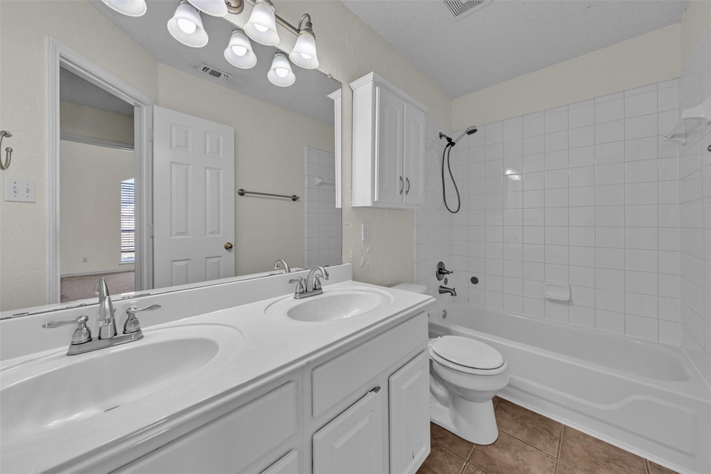 2202 Richmond Circle - Photo 12