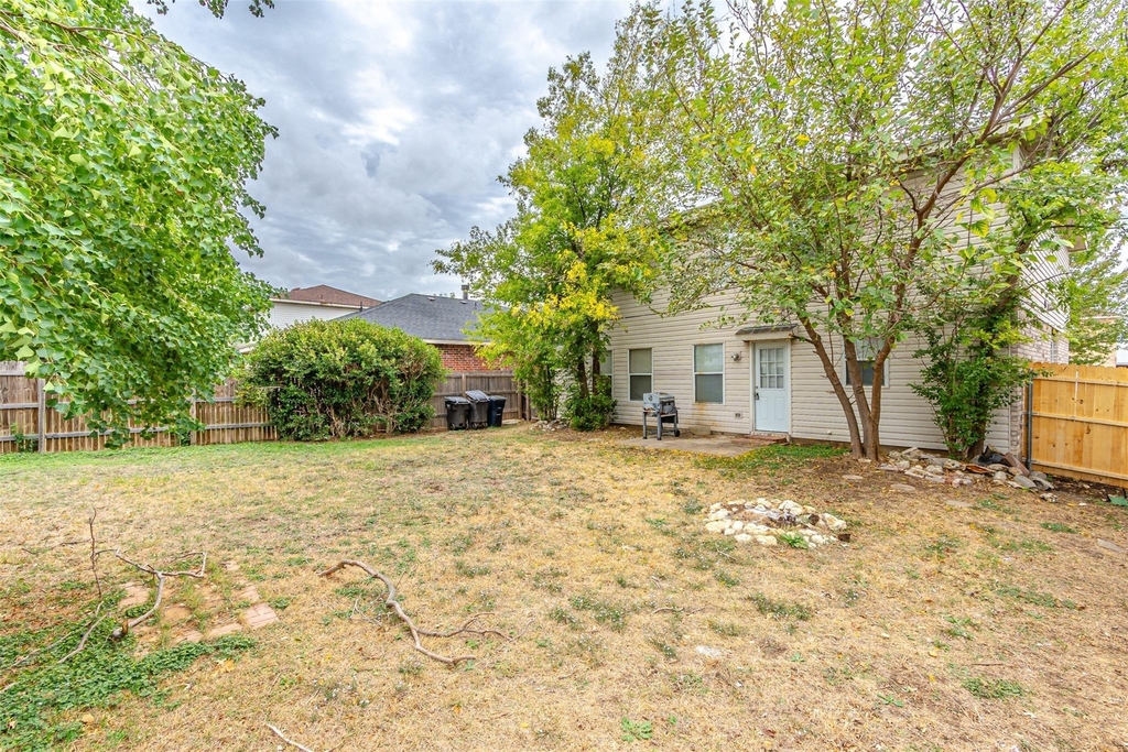 8749 Hunters Trail - Photo 26