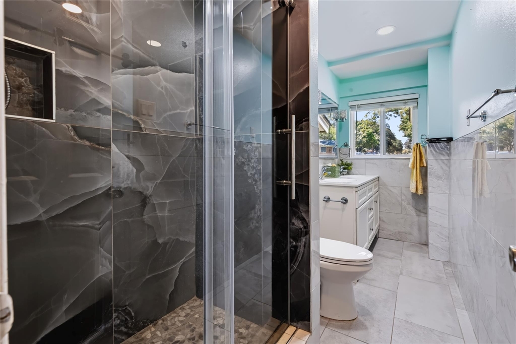 732 Hurstview Drive - Photo 18