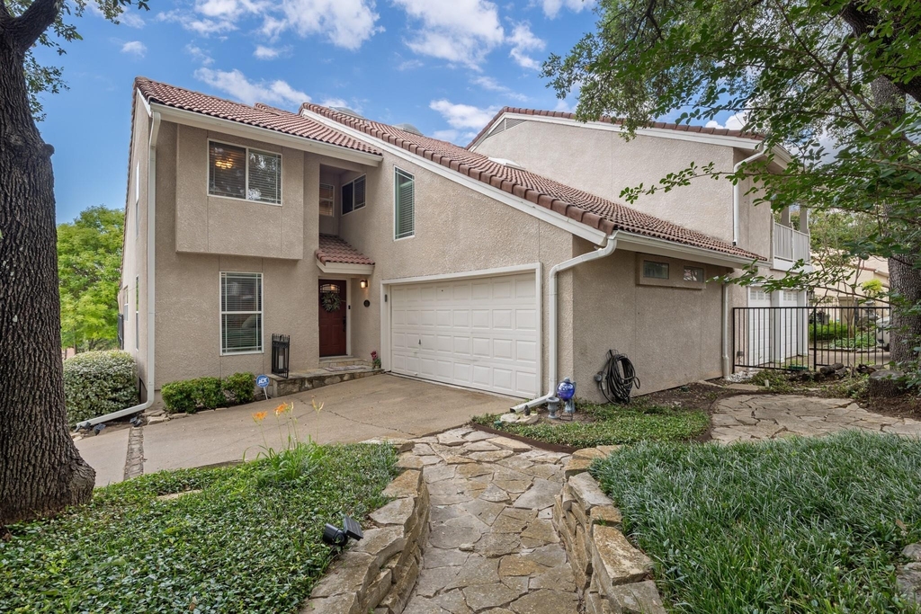 3326 Augusta Boulevard - Photo 1