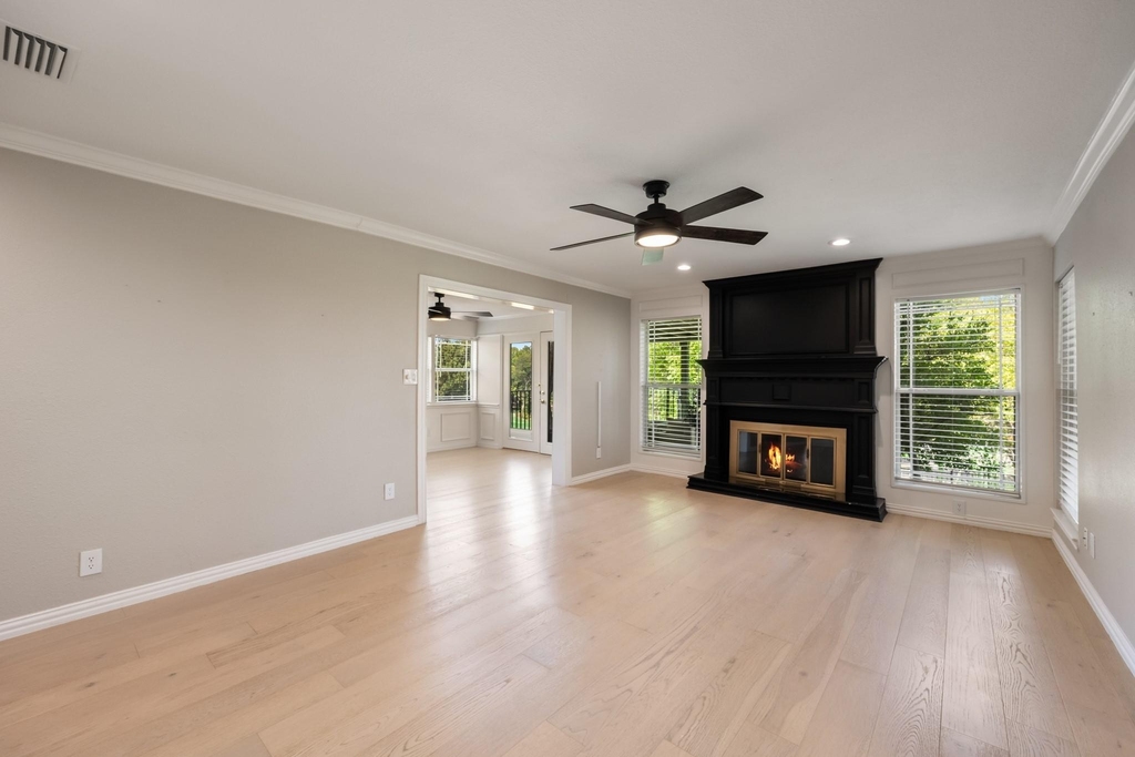 3326 Augusta Boulevard - Photo 3