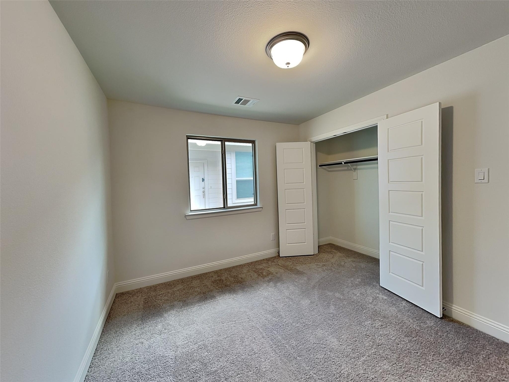925 King Street - Photo 11