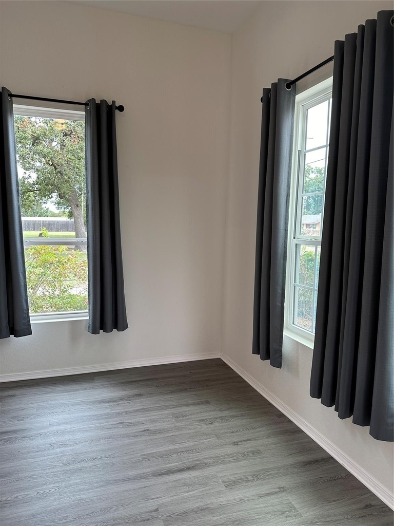 301 Ward Street - Photo 9