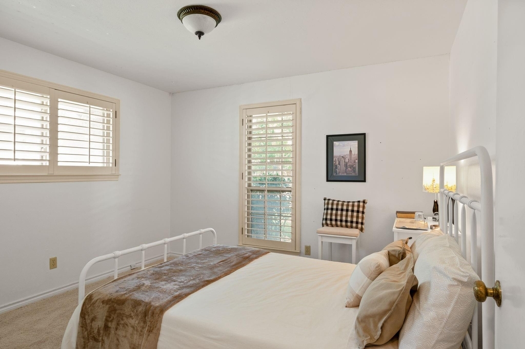 621 Harvest Glen Drive - Photo 9