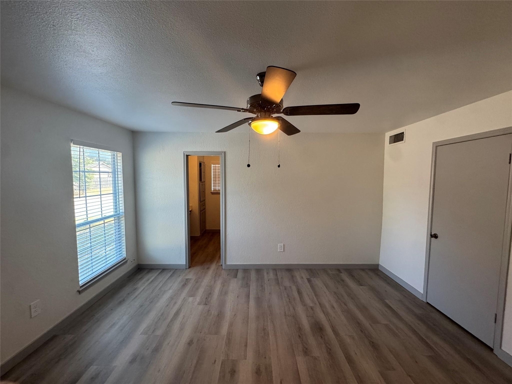 4900 French Wood Drive - Photo 7