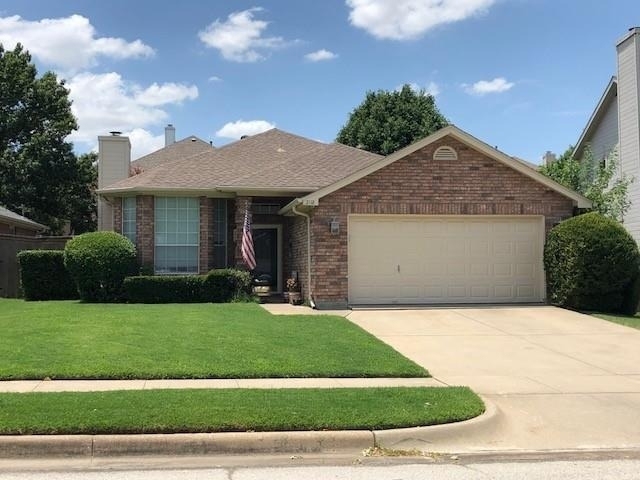 2118 Stoneridge Drive - Photo 0