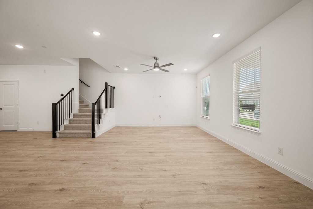 8936 Magnet Drive - Photo 8