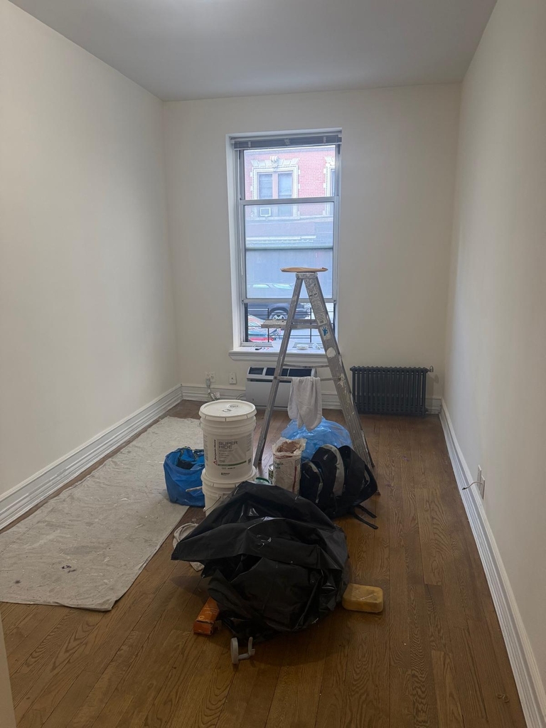 East 83rd Street - Photo 2