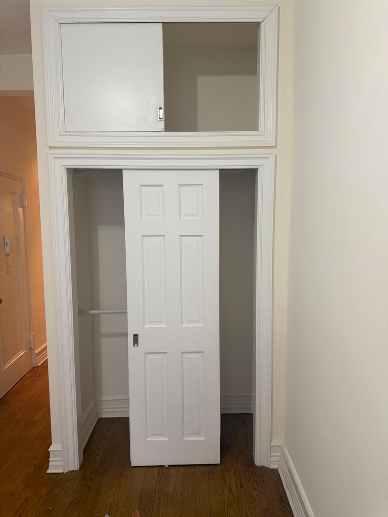 East 83rd Street - Photo 3