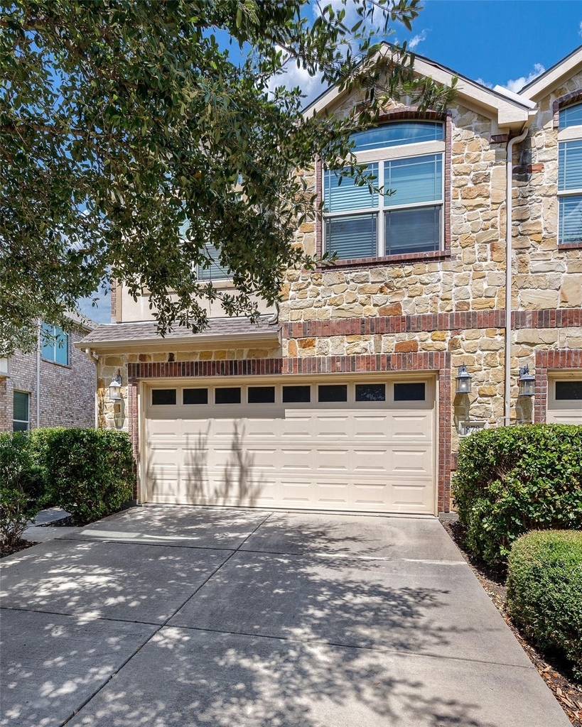 878 Caballero Drive - Photo 0