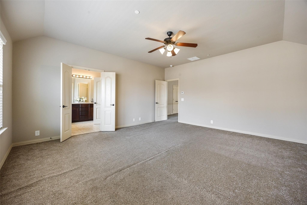 878 Caballero Drive - Photo 10