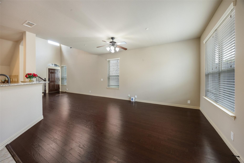 878 Caballero Drive - Photo 3