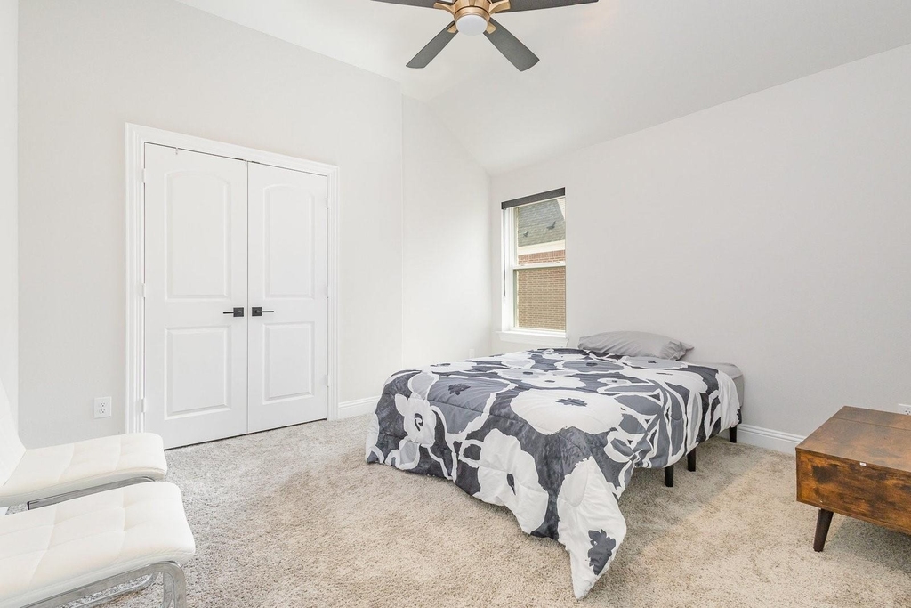4954 Daybreak Drive - Photo 19