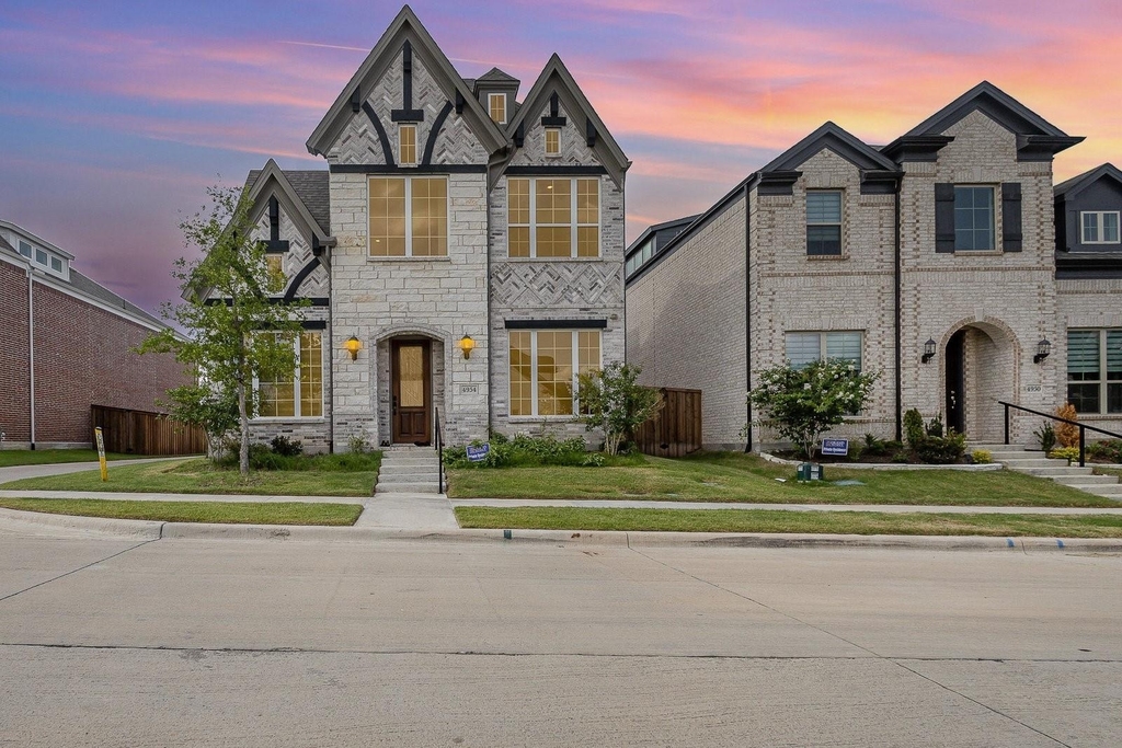 4954 Daybreak Drive - Photo 1
