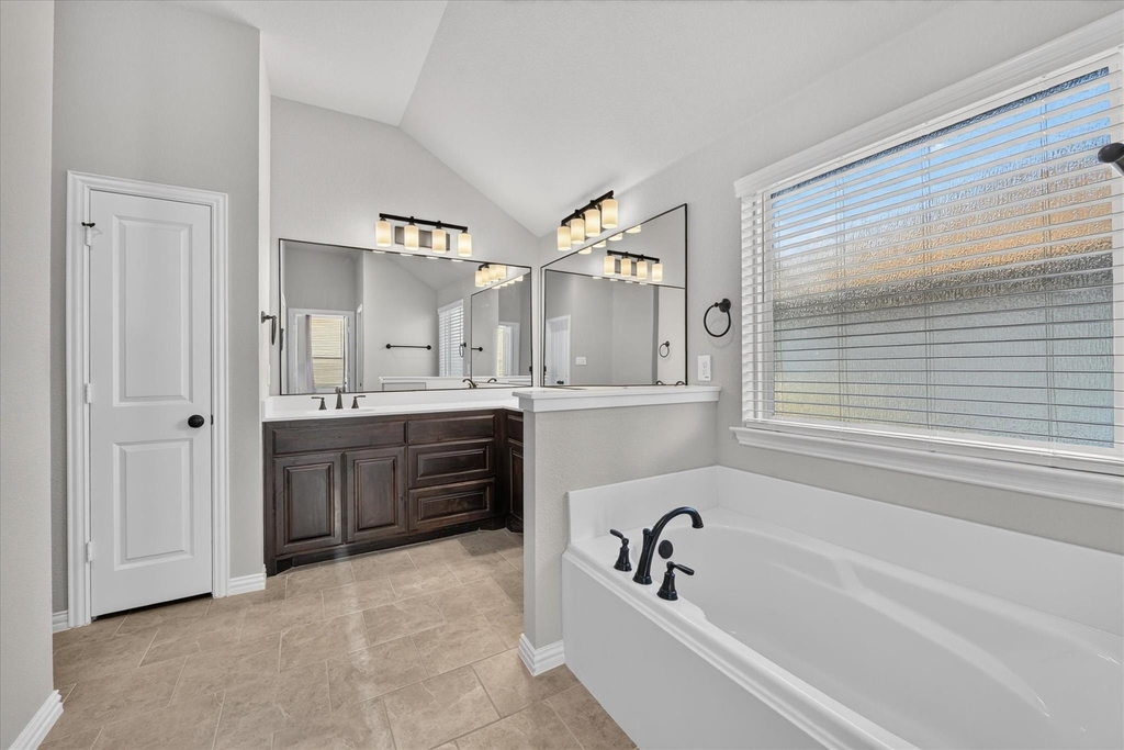 412 Brinkley Drive - Photo 16