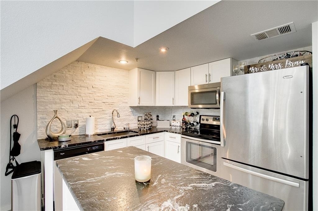 5111 Manett Street - Photo 9