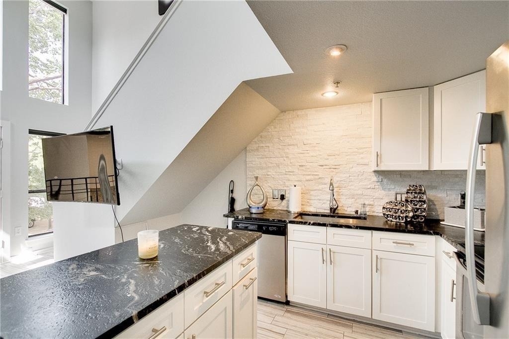 5111 Manett Street - Photo 10