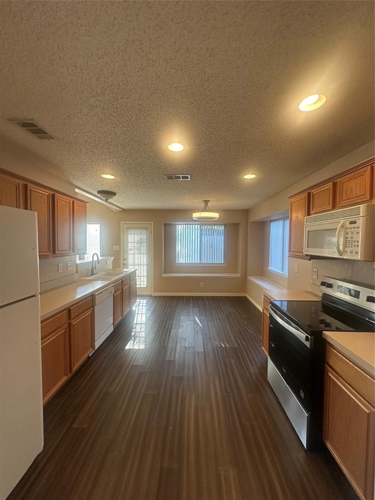 6705 Cambrian Way - Photo 4