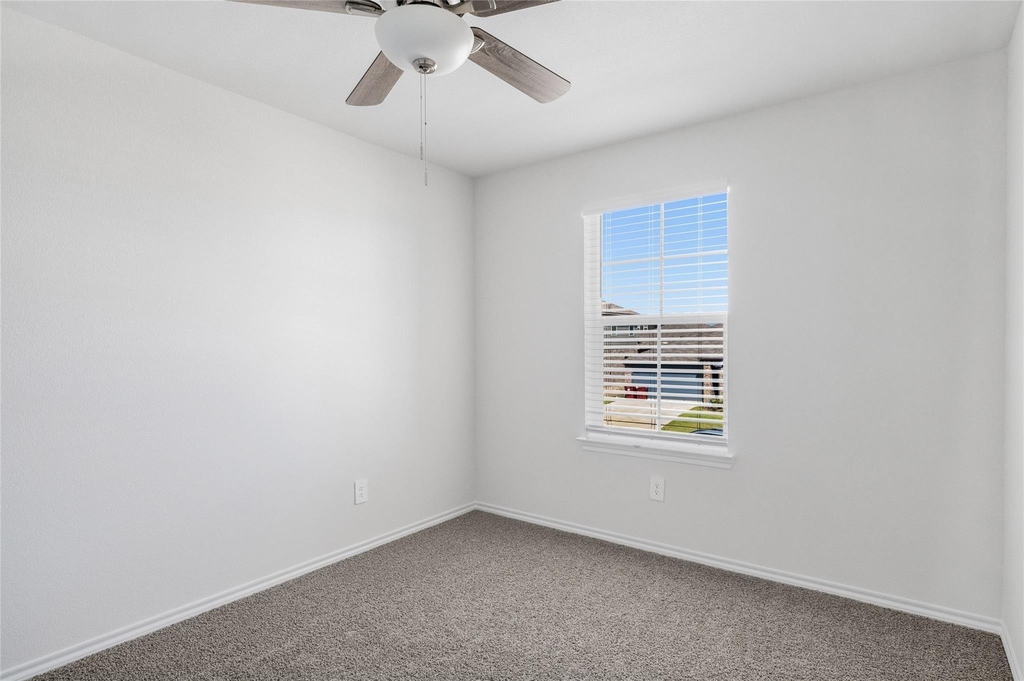3420 Spur Run Road - Photo 16