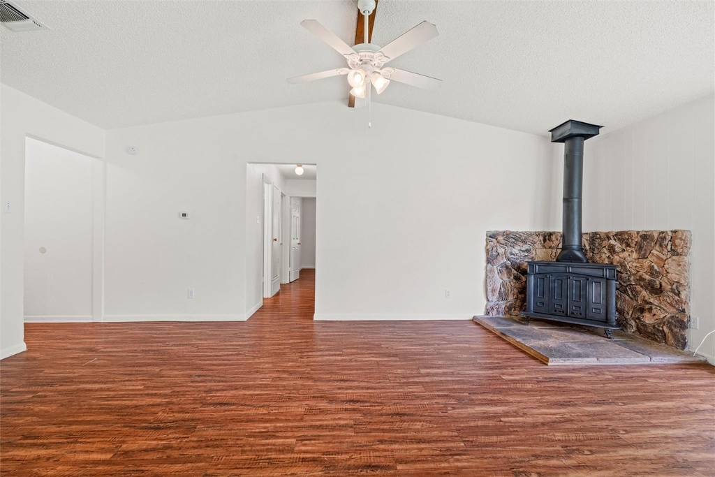 236 E Cunningham Avenue - Photo 3
