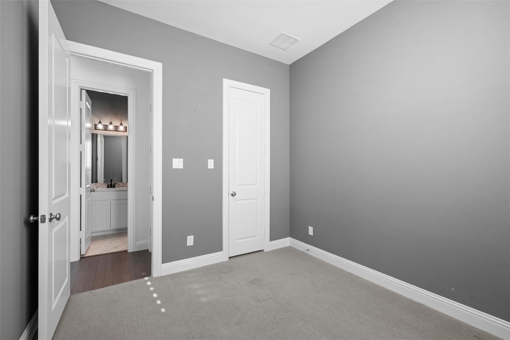 14220 Greenside Drive - Photo 8