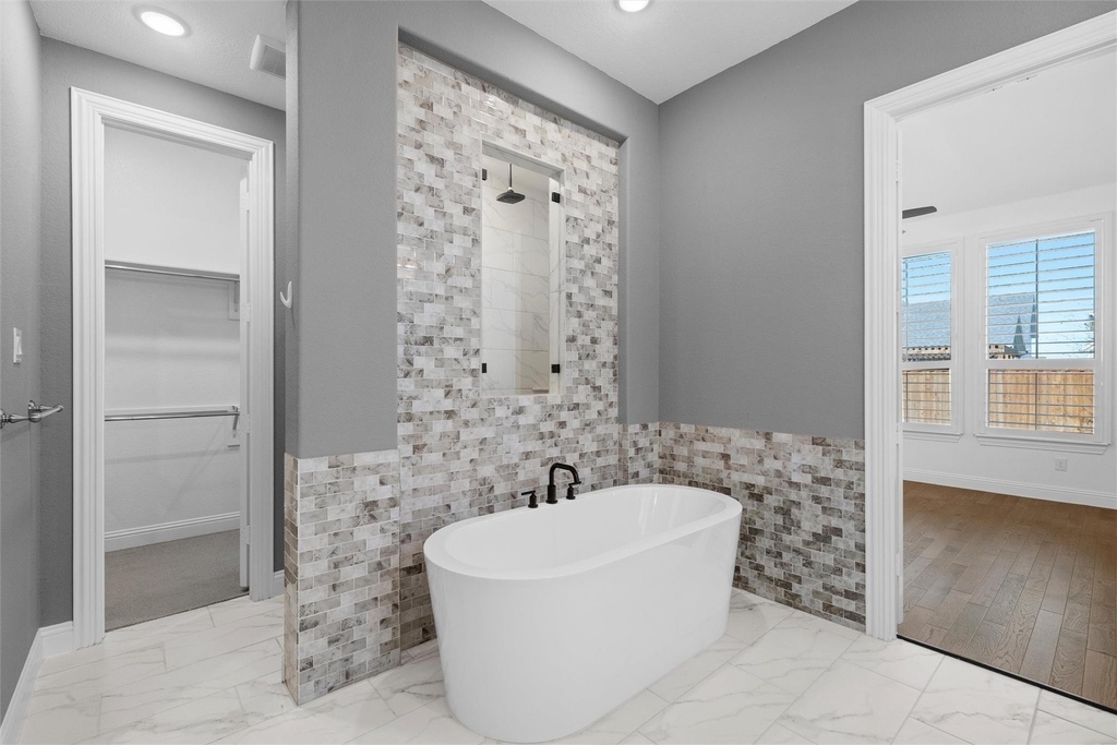 14220 Greenside Drive - Photo 19