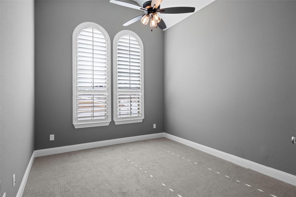14220 Greenside Drive - Photo 3